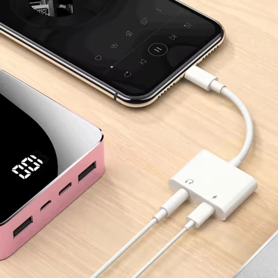 Adattatore audio e di ricarica - Earphone Splitter Jack recensione e prezzo