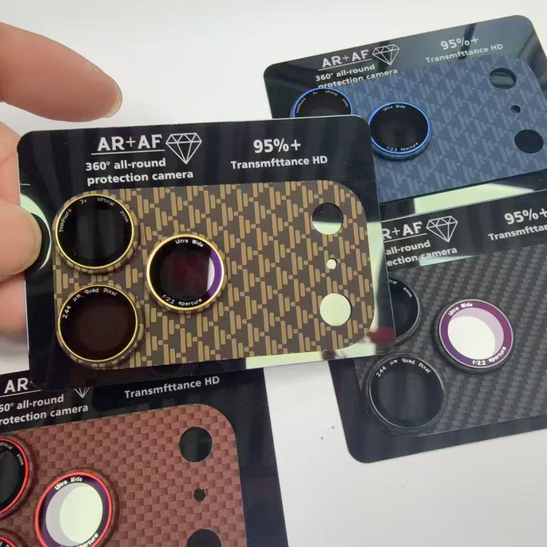 Protezione per Obiettivo Fotoc - Phone Accessories Box Set recensione e prezzo