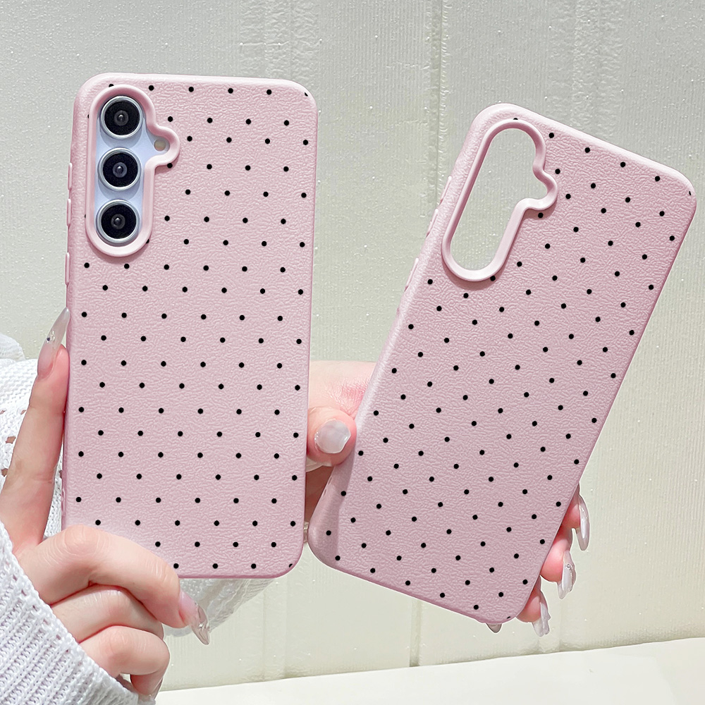Cover in Silicone con Pois Sti - Y2K Phone Accessories recensione e prezzo