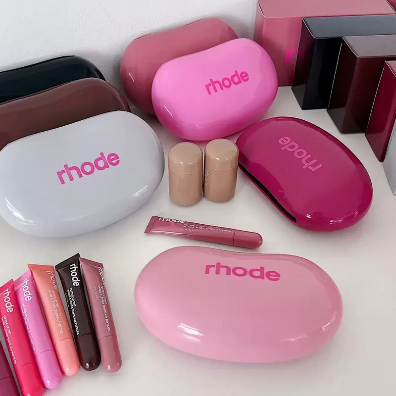 Nuovo Lucidalabbra, Blush in C - Phone Accessories Brand recensione e prezzo